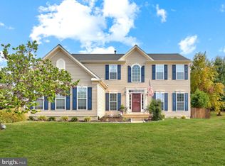 8781 Comfort Ct, Bristow, VA 20136