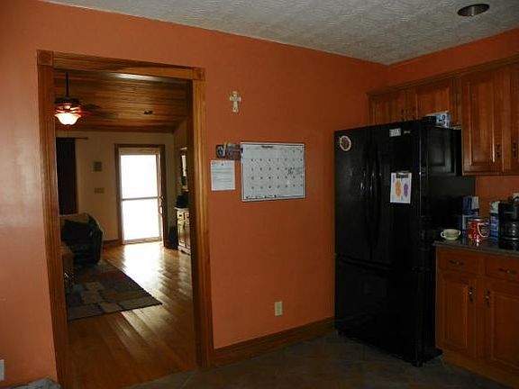 4th image of 9017 Tremont Pl