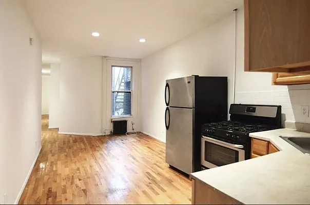 Rented by Coda Real Estate NYC | media 9