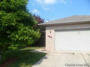 2810 Cronin Dr, Springfield, IL 62711