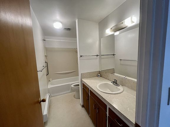 5th image of 137 Kirby Dr