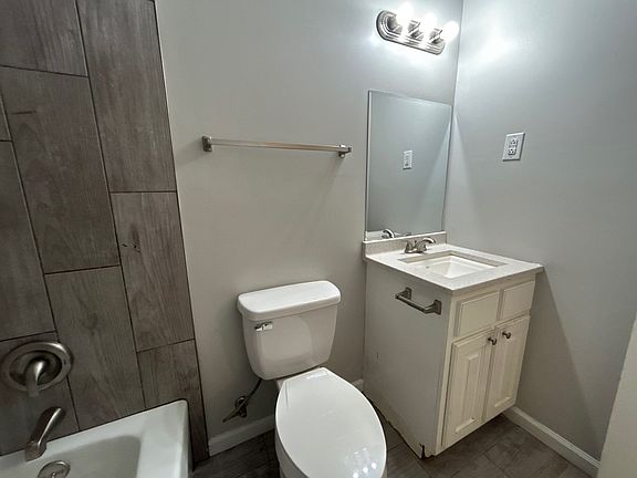 5th image of 52 Sweetbay Dr
