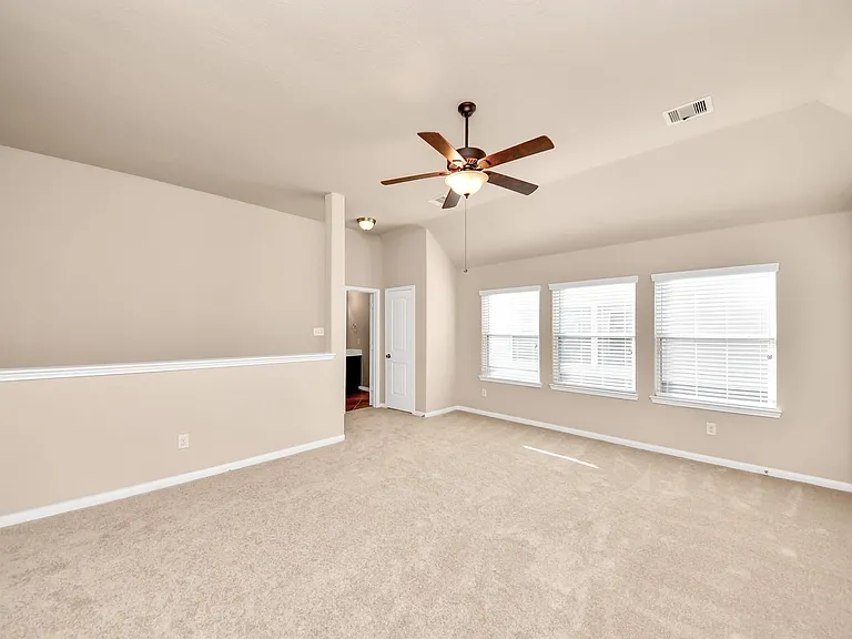 3115 Lake Dr — Photo 26
