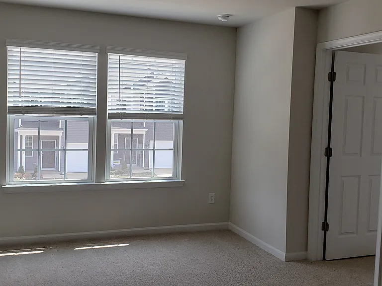 186 Caterpillar Dr — Photo 18