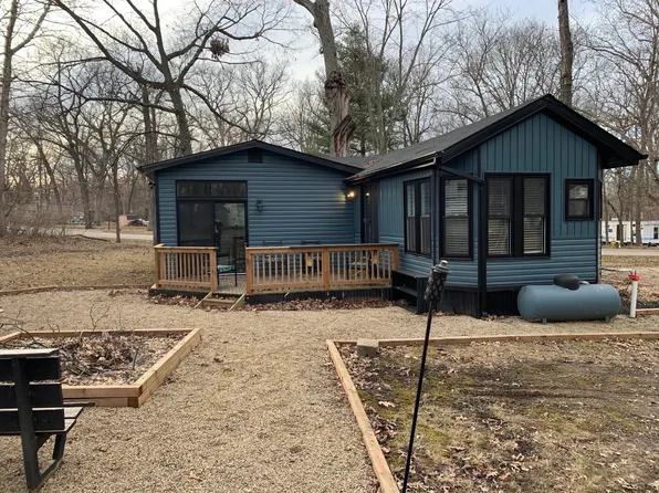 1/147 Woodhaven Dr E, Sublette, IL 61367
