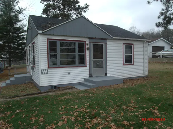 303 Douglas Ave, Montello, WI 53949