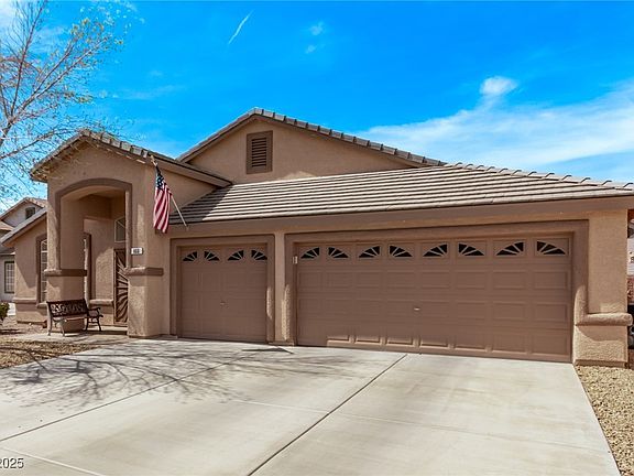 3rd image of 803 Fetter Ct