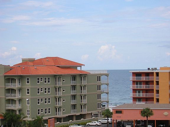 4th image of 19451 Gulf Blvd APT 701
