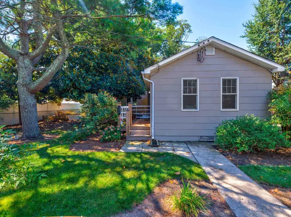 32 Magnolia Ave, Villas, NJ 08251