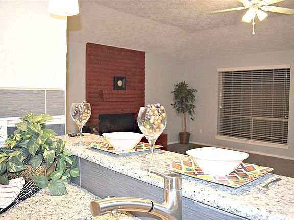 5th image of 8407 Carmelwood Ln