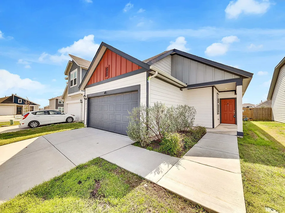 12121 Cimaizon Dr