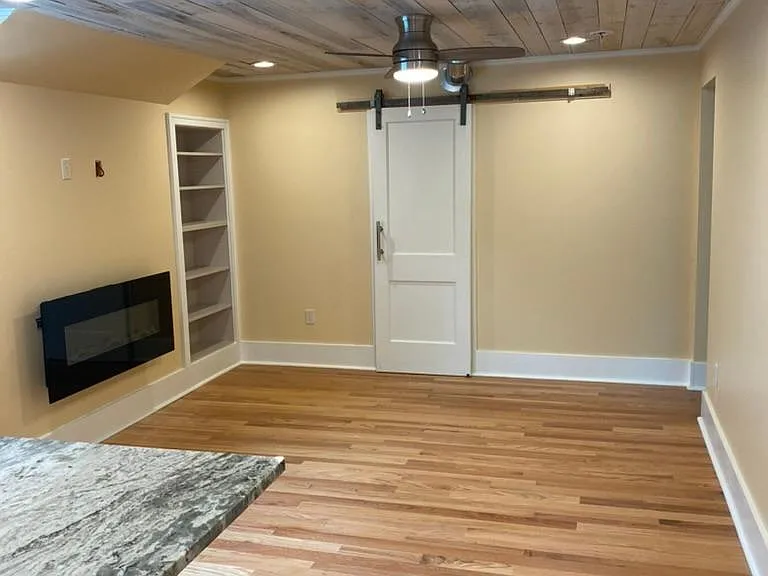 3865 Holdrege St #2 — Photo 7
