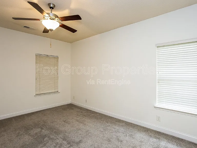 7224 Caley St — Photo 13