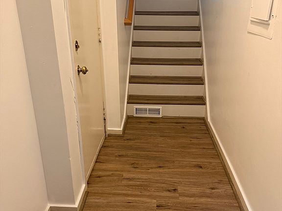 3rd image of 23 Marion Rd #B