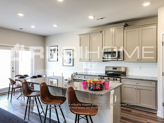 5th image of 267 Aurora Ln