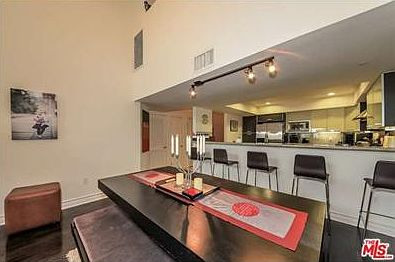 5th image of 1353 N Fuller Ave #Penthouse 1