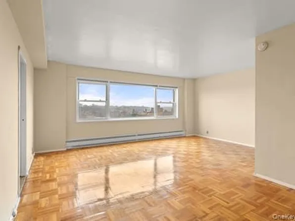 4 Fordham Hill Oval #12B, Bronx, NY 10468