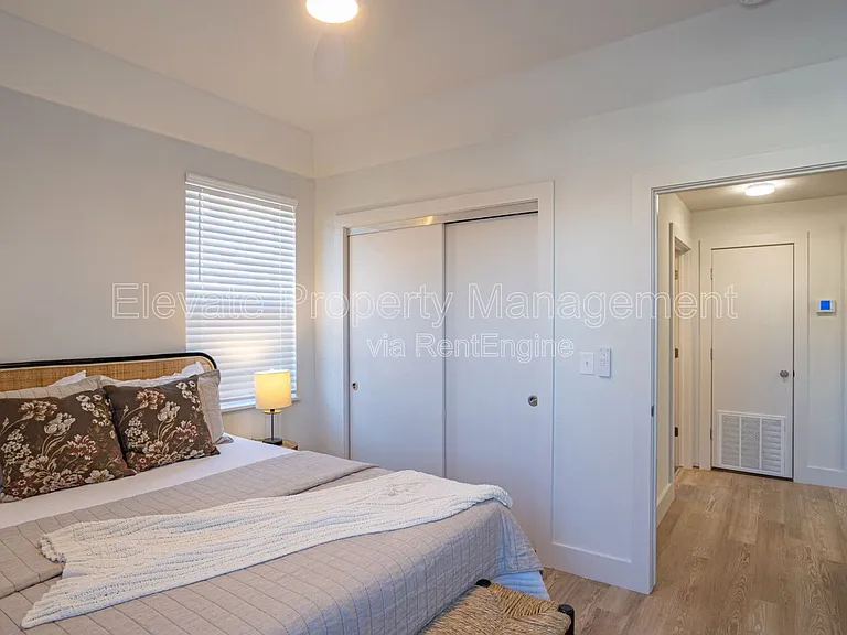 1701 NW 12th St #11 — Photo 4