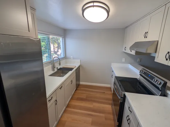 8749 Lake Murray Blvd Unit 11, San Diego, CA 92119