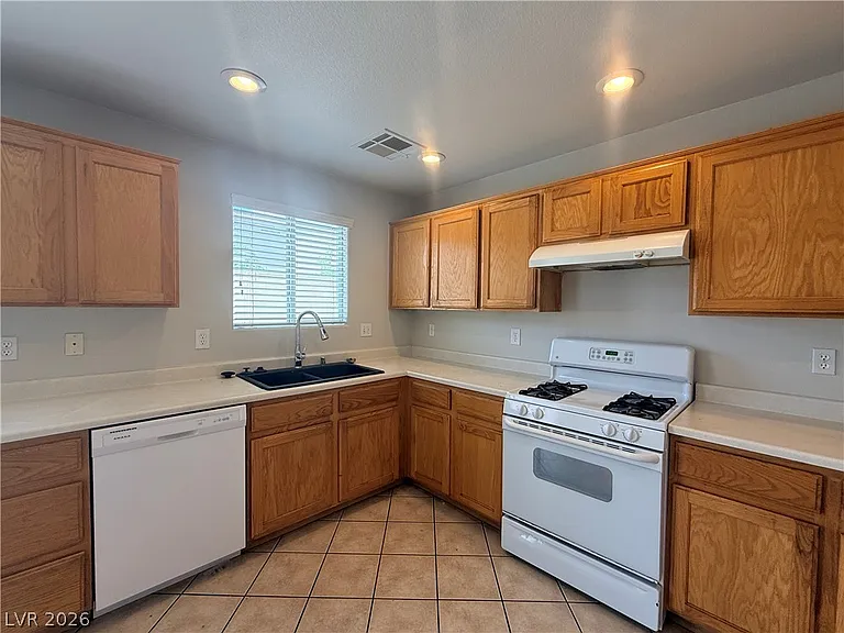 11953 Fairfax Ridge St — Photo 7