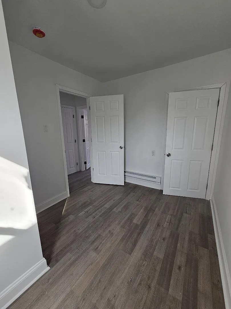 6412 Glenmore Ave - A - 6412 Glenmore Ave — Photo 4