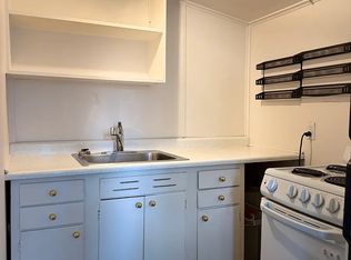 431 W 2nd St #5, Yachats, OR 97498