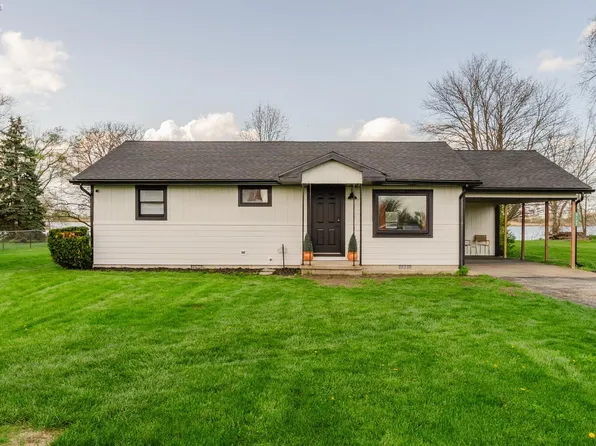 8109 Titus Rd, Oak Harbor, OH 43449