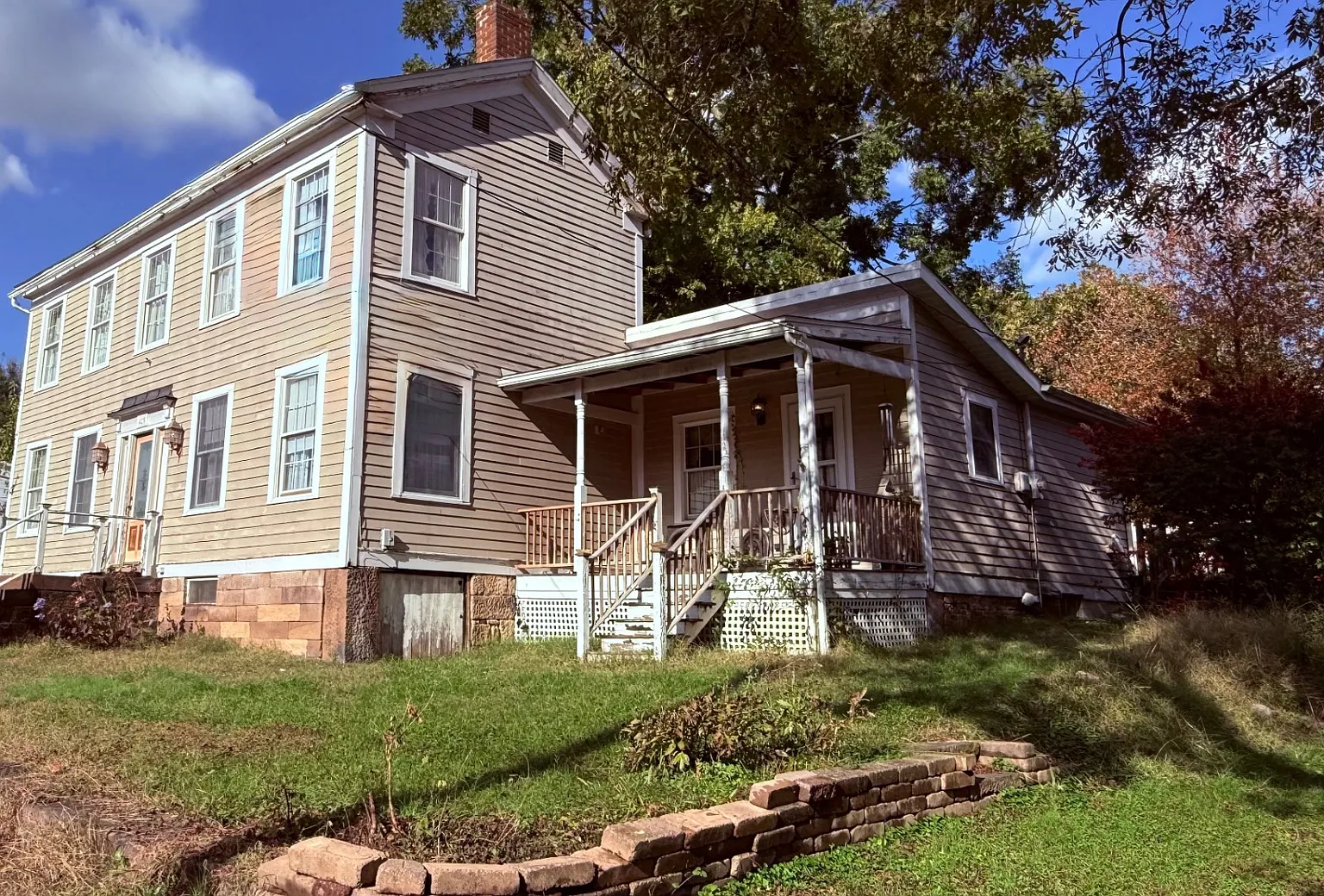 425 Knight St photo 1