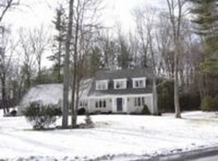 5 Glynn Farms Dr, East Longmeadow, MA 01028