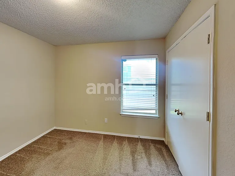 8432 Odell St — Photo 11