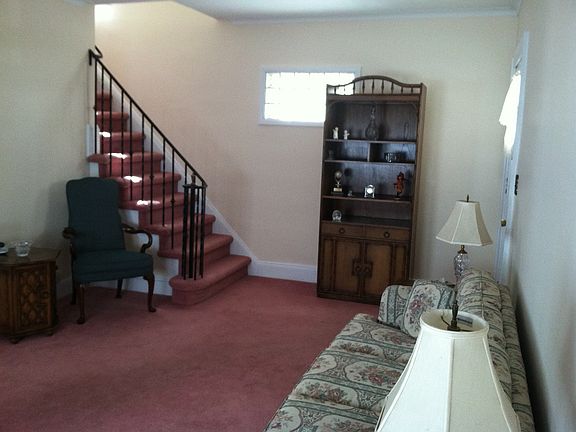 4th image of 8841 240th St