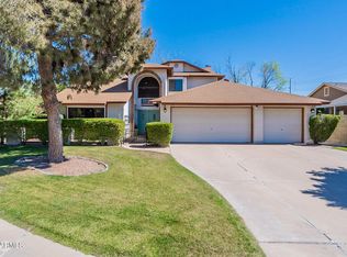 611 N Rosemont Cir, Mesa, AZ 85205