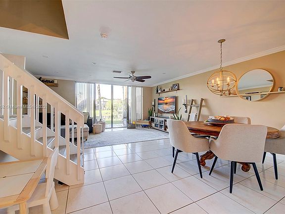 3rd image of 10630 NW 14th St APT 111
