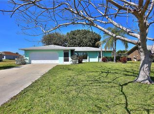 2114 SW Santa Barbara Pl, Cape Coral, FL 33991