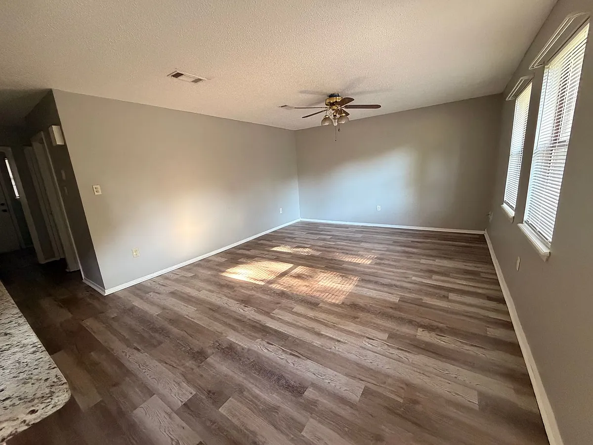 Building Photo - 406 Joplin Pl