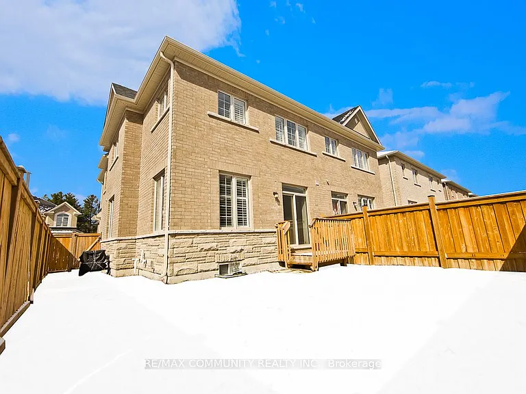 33 Liam Ln — Photo 23