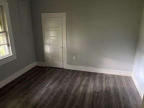 4th image of 65 Highland Ct