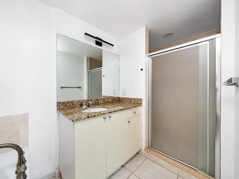 1830 Radius Dr #405 — Photo 8