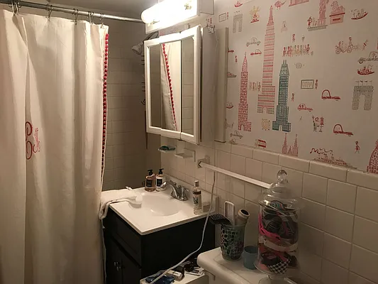 Rented by Village Living Realty | media 6