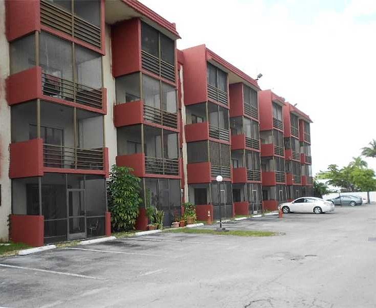 1st image of 13500 NE 3rd Ct APT 303