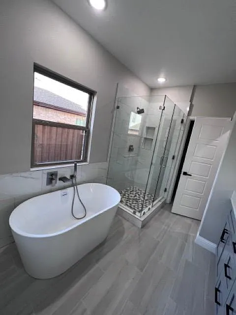 4 bed, 2115 sqft, $2,795 — Photo 4