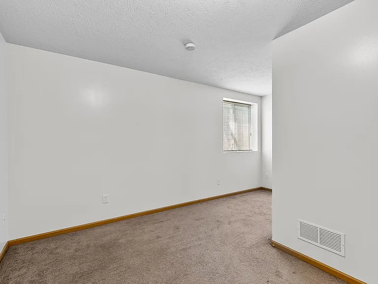 7223-7229 Silverthorn Dr — Photo 17