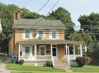 77 High St, Newton, NJ 07860
