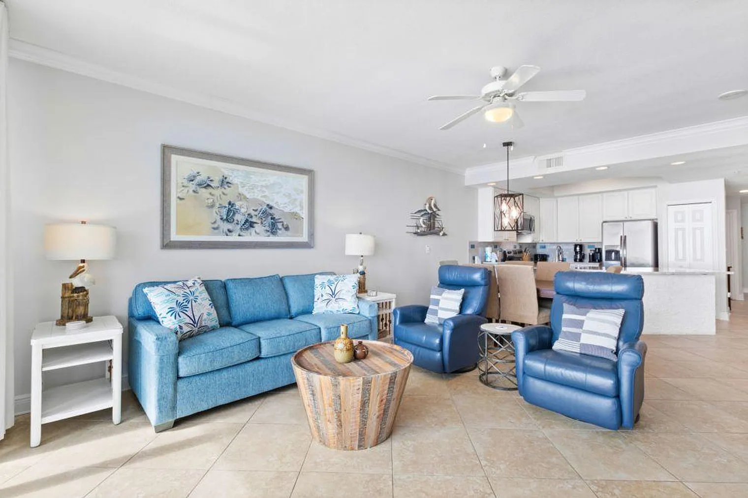 3 bed, 3.0 bath, 1399 sqft, $5,241 — Photo 2