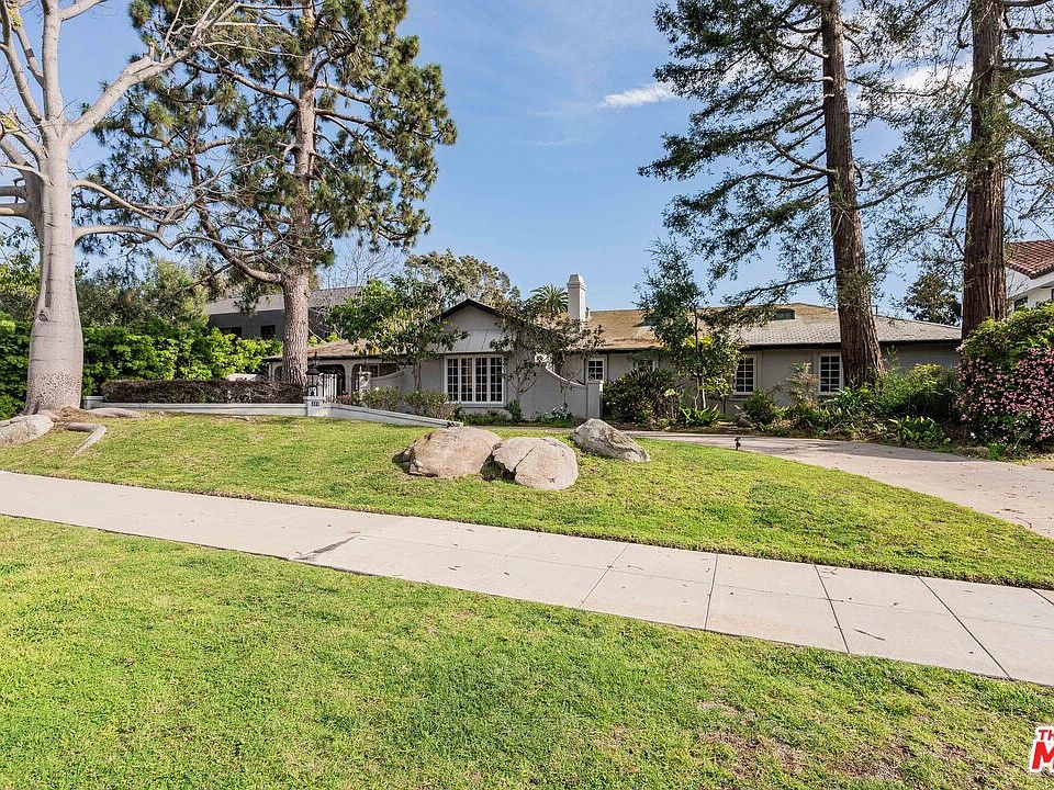 1st image of 426 Georgina Ave