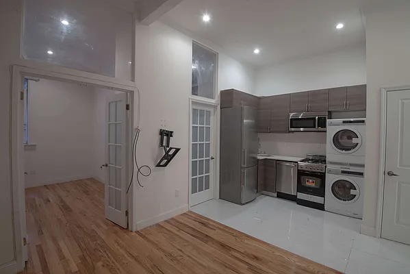 Rented by AD Real Estate Investors | media 13