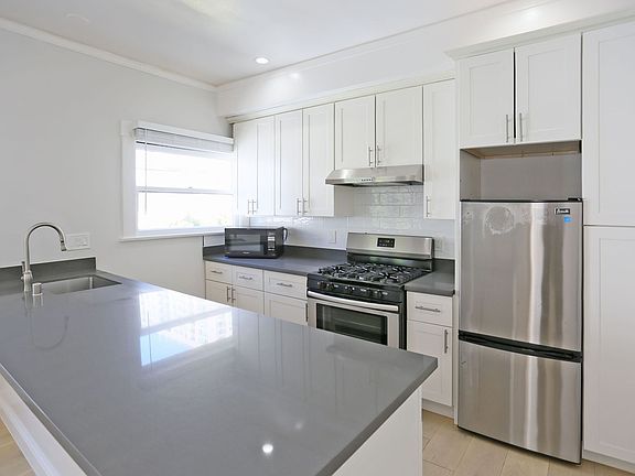 5th image of 1568 Madison St APT 14