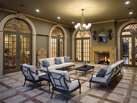5th image of 54 Beverly Park Way