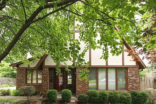 4631 Graceland Ave Photo 1