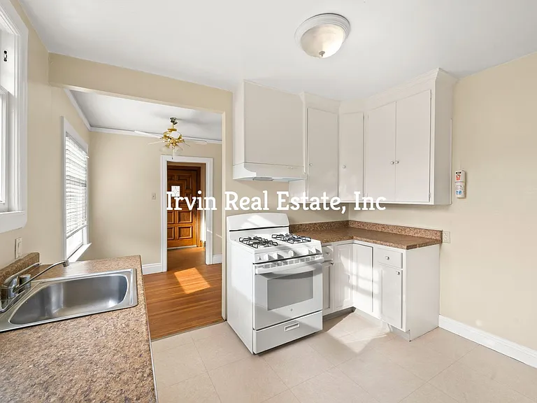 1353 Pine St — Photo 6